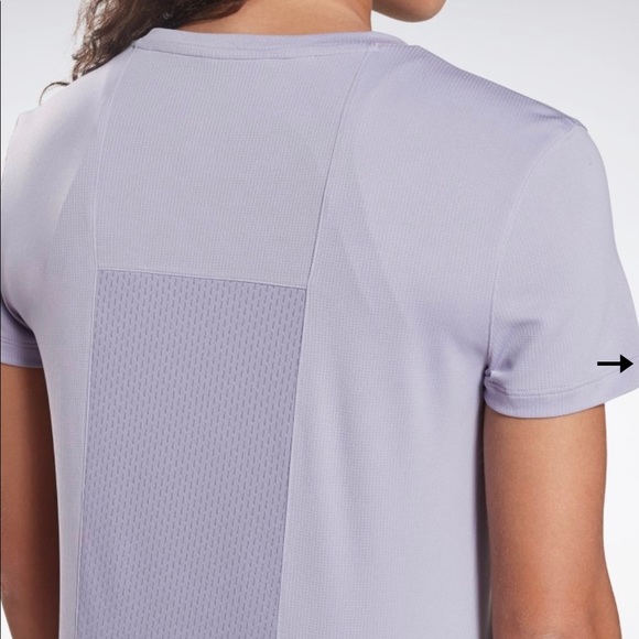 BNWOT Rebook Running Essentials Speedwick Tee - Picture 4 of 11